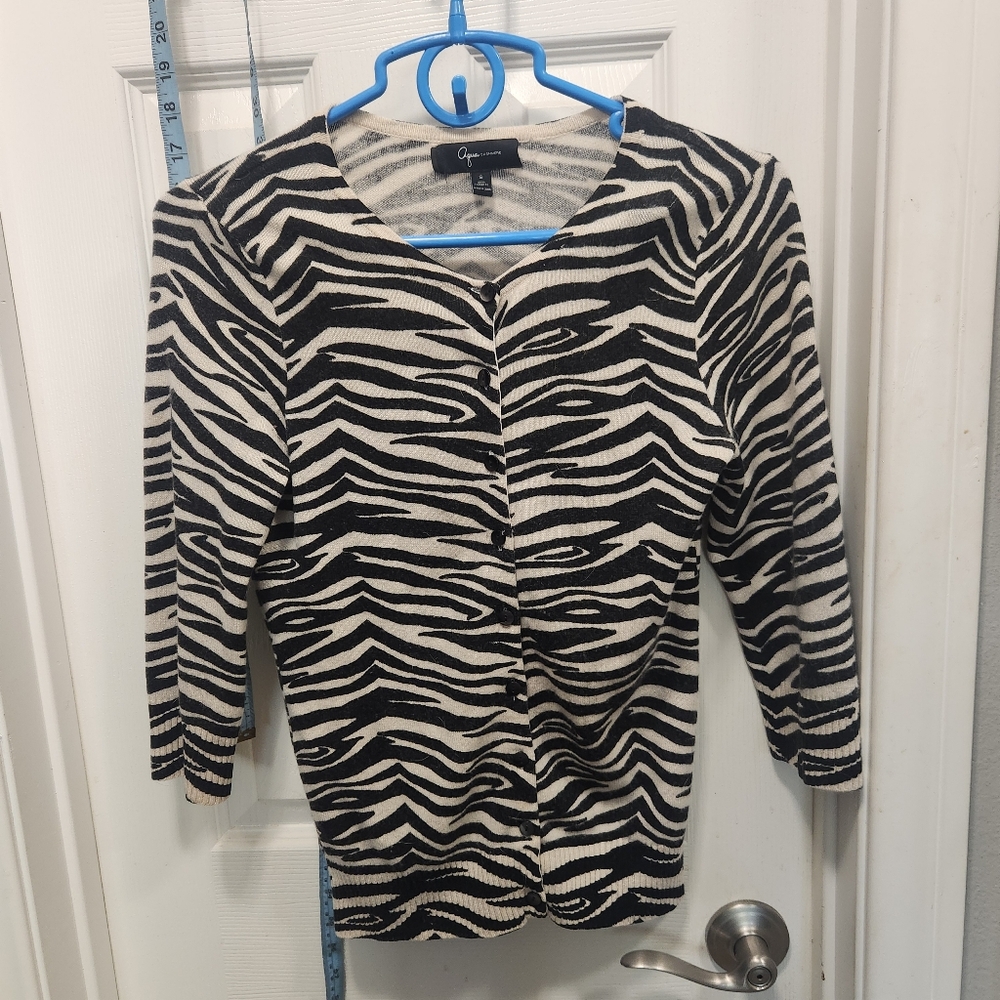 Aqua cashmere sweater size s animal print